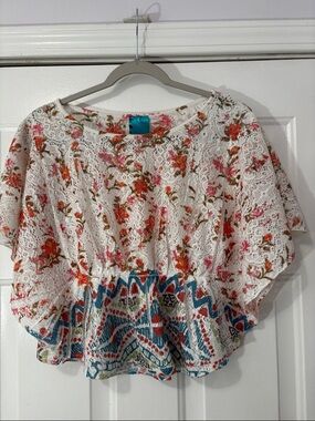 Color of Love brand top Size Small